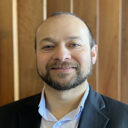 Assoc. Prof Carlos Kuhn